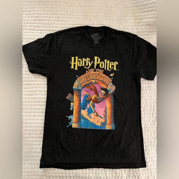 Harry Potter and the Sorcerer’s Stone Women’s Medium T-shirt in Black - Picture 1 of 6